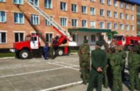В Кедровом кадетском корпусе  прошла учебная пожарная эвакуация