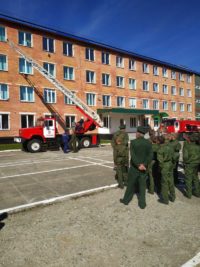You are currently viewing В Кедровом кадетском корпусе  прошла учебная пожарная эвакуация
